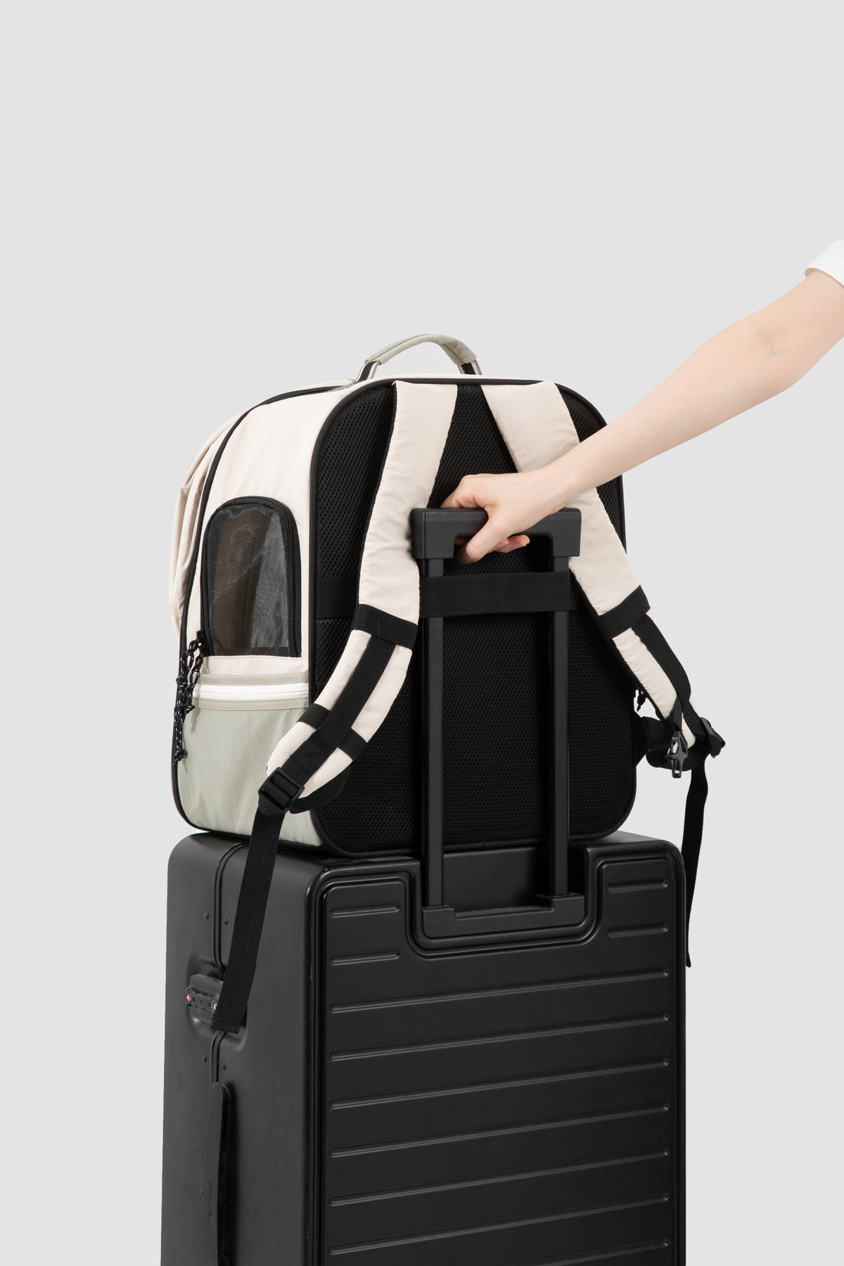 Breeze - Mesh Pet Carrier Backpack